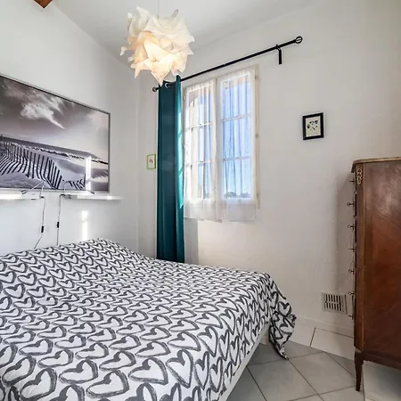 Les Muriers By Interhome *