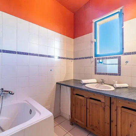 Les Muriers By Interhome וילה