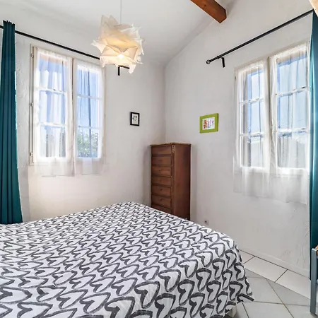 וילה Les Muriers By Interhome *