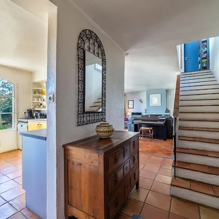 וילה Les Muriers By Interhome