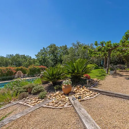 Les Muriers By Interhome 빌라 코골렝